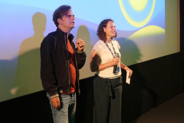 Regisseur Sebastian Saam und Moderatorin Eva Bauriedl (© Antje Bultmann)
