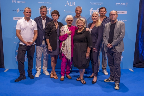 Produzenten Ulrich Gehmacher und Gerald Podgornig, Darstellerinnen Julia Koschitz, Christine Ostermayer und Margarethe Tiesel, Festivalleiter Matthias Helwig, Xavier Chotard (Alpenrepublik Filmverleih) (© Jörg Reuther)