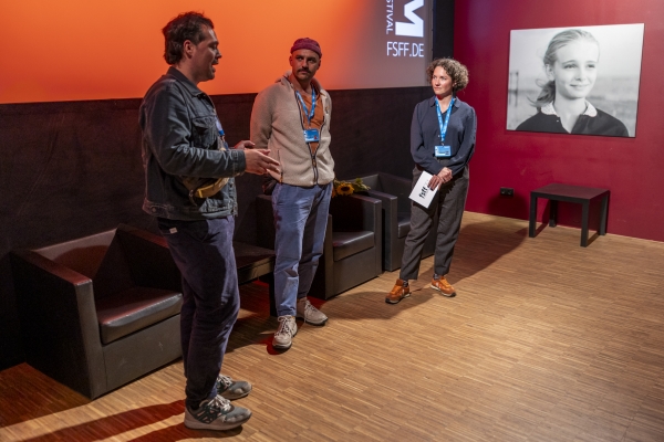 Mathias Reitz Zausinger (Regie: BOALANDIA), Patrik Thomas (Regie: BOALANDIA), Amrei Keul (Moderatorin) (© Pavel Broz)