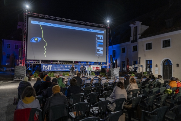 Hansjörg Weißbrich (Editor: SEPTEMBER 5), Leonie Benesch (Hannelore-Elsner-Preisträgerin) (© Pavel Broz)