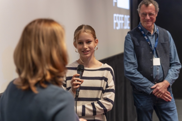 Annika Benzin (Schauspielerin: DAS GEHEIME STOCKWERK), Norbert Lechner (Regie: DAS GEHEIME STOCKWERK)(© Jörg Reuther)